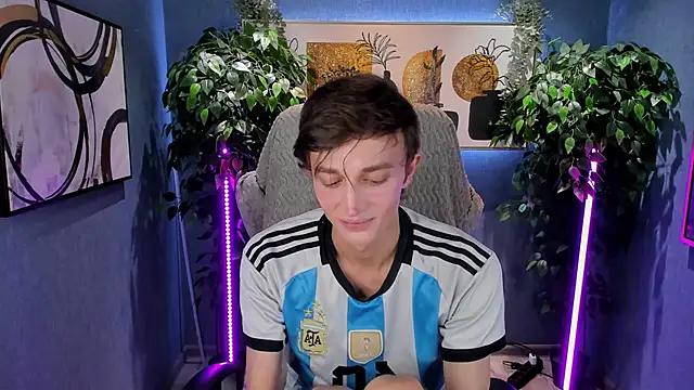 John Weasley online show from 10.16.25