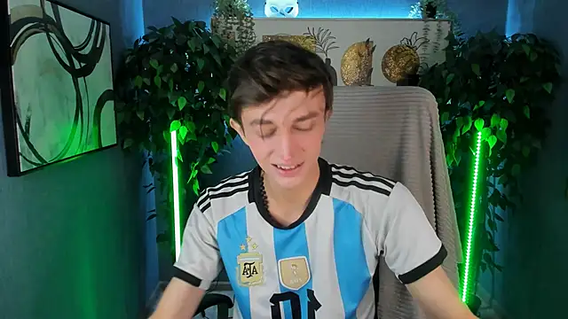 John Weasley online show from 11.12.25