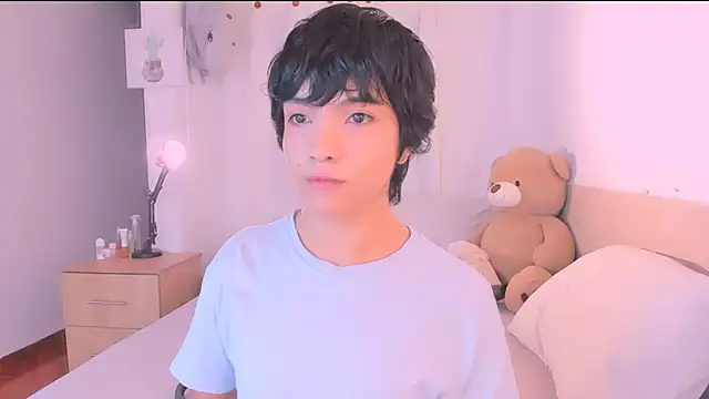 Snapshot of AllanYong18 chatting on 09.30.25 AllanYong18 online show from 09.30.25