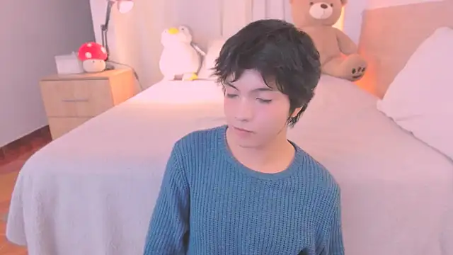 AllanYong18 online show from 02.15.26