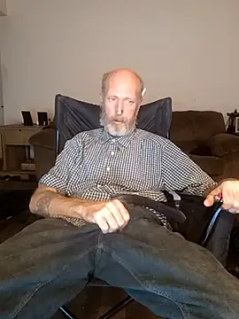 Snapshot of filthymind619 chatting on 11.02.25 filthymind619 online show from 11.02.25