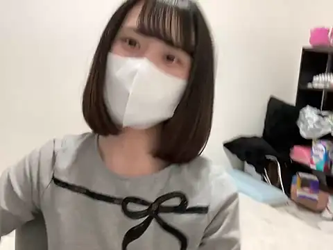 Snapshot of tsu_mu_gi_ chatting on 01.20.25 tsu mu gi online show from 01.20.25