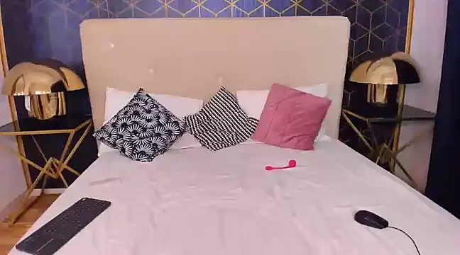 SarahGrays online show from 01.16.25