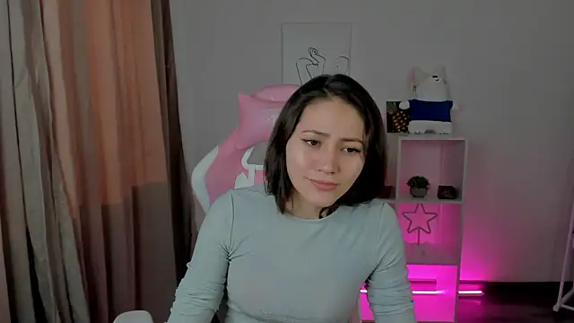 Bellalovesss online show from 02.17.25
