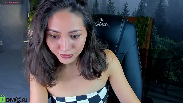 Bellalovesss online show from 09.18.25