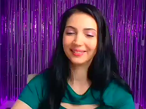 Snapshot of Amalia_amor chatting on 10.01.25 Amalia amor online show from 10.01.25