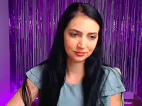 Snapshot of Amalia_amor chatting on 10.02.25 Amalia amor online show from 10.02.25