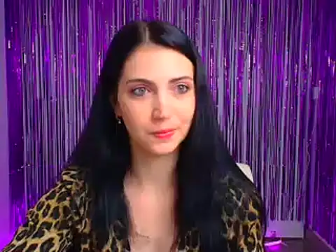 Snapshot of Amalia_amor chatting on 10.05.25 Amalia amor online show from 10.05.25