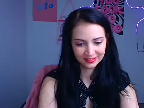 Snapshot of Amalia_amor chatting on 10.26.25 Amalia amor online show from 10.26.25