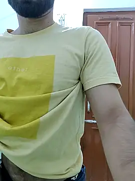 Snapshot of TOPMOON001 chatting on 10.01.25 TOPMOON001 online show from 10.01.25