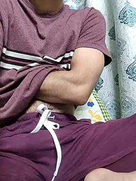 Snapshot of TOPMOON001 chatting on 10.06.25 TOPMOON001 online show from 10.06.25