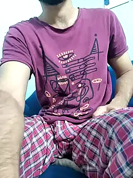 Snapshot of TOPMOON001 chatting on 10.15.25 TOPMOON001 online show from 10.15.25