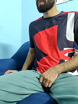 Snapshot of TOPMOON001 chatting on 10.22.25 TOPMOON001 online show from 10.22.25