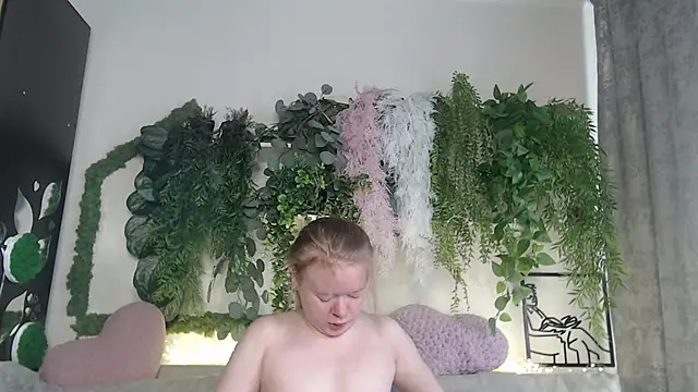 Snapshot of scyrim2 chatting on 02.11.25 scyrim2 online show from 02.11.25