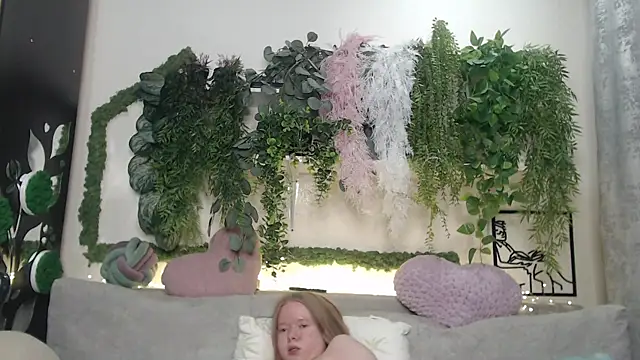 Snapshot of scyrim2 chatting on 02.18.25 scyrim2 online show from 02.18.25