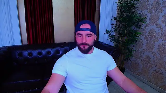 Snapshot of AdamJamesonn chatting on 10.27.25 AdamJamesonn online show from 10.27.25