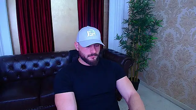 AdamJamesonn online show from 11.12.25