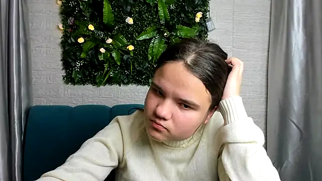 AdeleCruz online show from 01.07.25