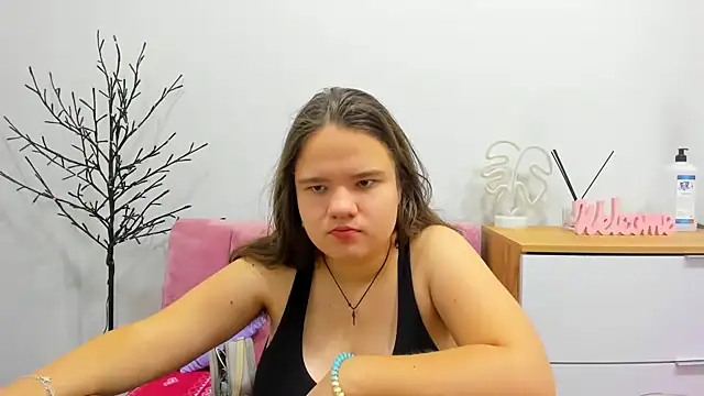 AdeleCruz online show from 02.10.25