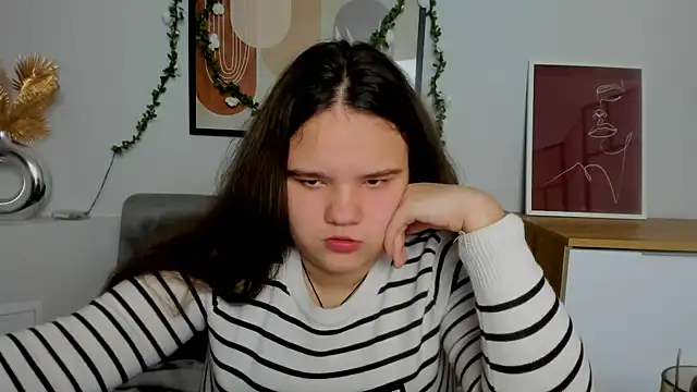 AdeleCruz online show from 02.14.25