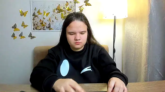 AdeleCruz online show from 02.23.25