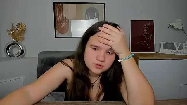 AdeleCruz online show from 03.01.25