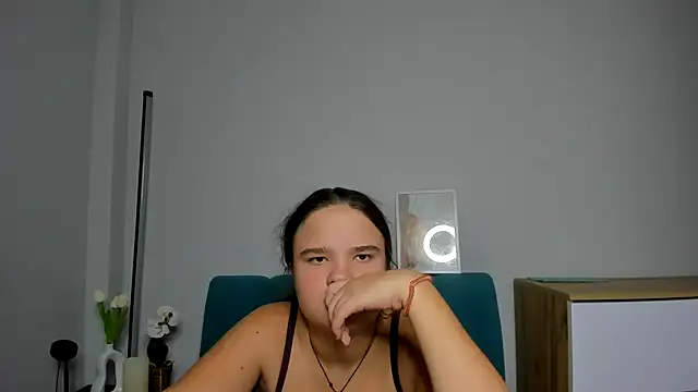 AdeleCruz online show from 10.06.25