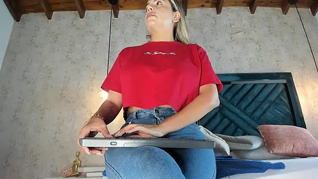 Marttina Ruiz online show from 10.04.25