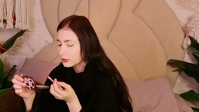 EmmaLawrens online show from 02.08.26