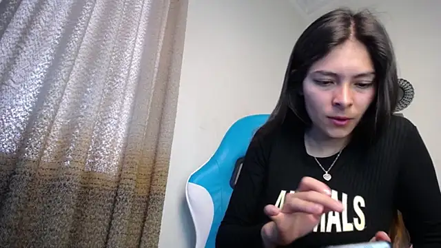 Aleska Miami online show from 11.04.25