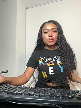 JasmineRose7 online show from 11.26.25