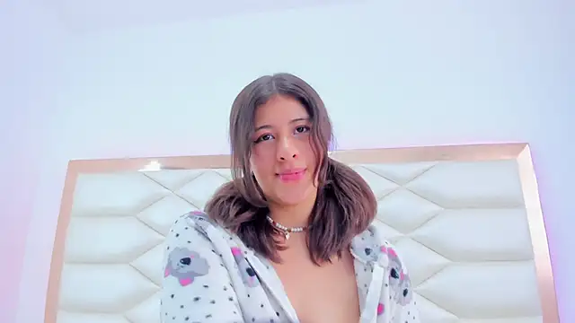 MiaQueen021 online show from 01.14.25