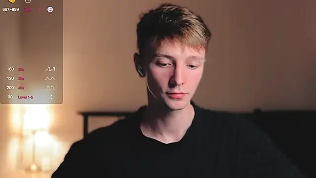 Snapshot of Calvin_Polanski chatting on 09.30.25 Calvin Polanski online show from 09.30.25