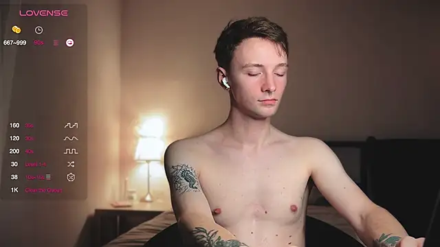 Snapshot of Calvin_Polanski chatting on 11.05.25 Calvin Polanski online show from 11.05.25