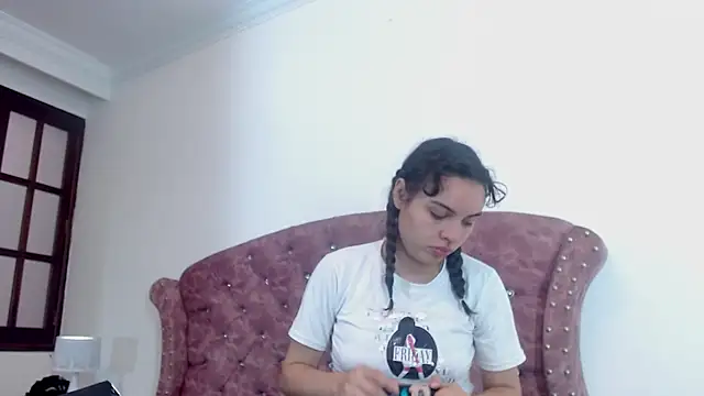 Kim Lennon online show from 02.14.25