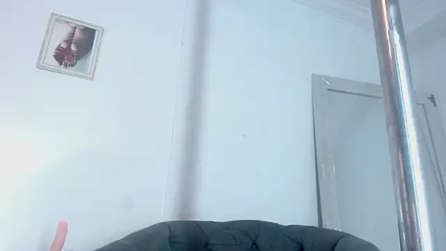 Kim Lennon online show from 02.23.25