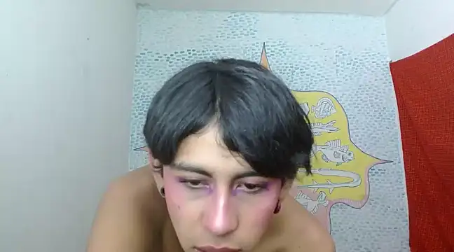 Snapshot of boysLittle chatting on 02.06.25 boysLittle online show from 02.06.25