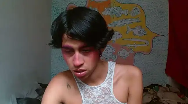 Snapshot of boysLittle chatting on 02.24.25 boysLittle online show from 02.24.25