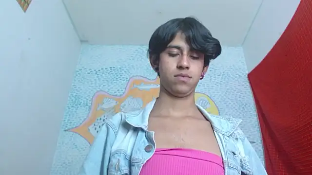 Snapshot of boysLittle chatting on 03.03.25 boysLittle online show from 03.03.25