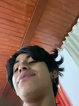 Snapshot of boysLittle chatting on 03.22.25 boysLittle online show from 03.22.25