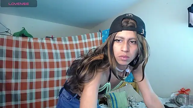 boysLittle online show from 01.09.26