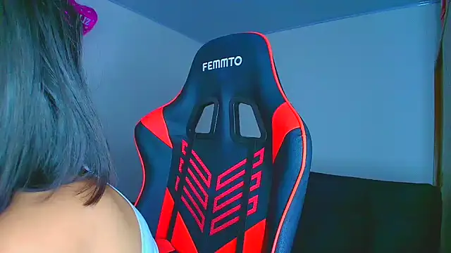 Rousse violett online show from 10.14.25