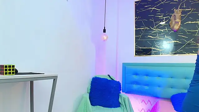 Snapshot of gabriela_cortez chatting on 09.25.25 gabriela cortez online show from 09.25.25