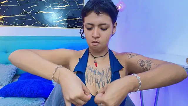 Snapshot of gabriela_cortez chatting on 10.03.25 gabriela cortez online show from 10.03.25