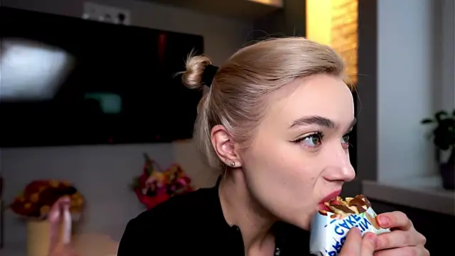 ileanacampbe online show from 01.20.25