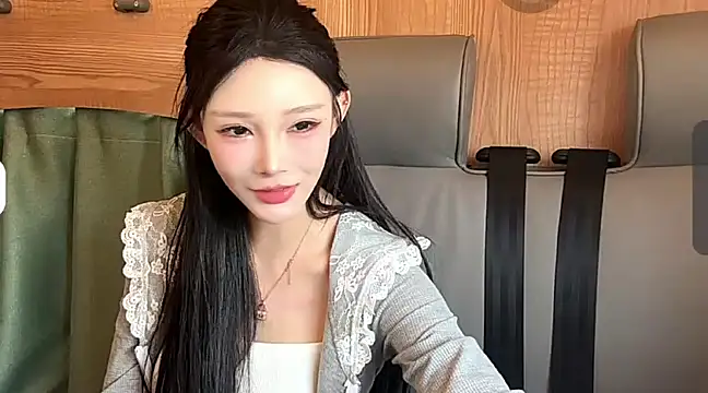 Snapshot of muyan_00 chatting on 02.22.25 muyan 00 online show from 02.22.25