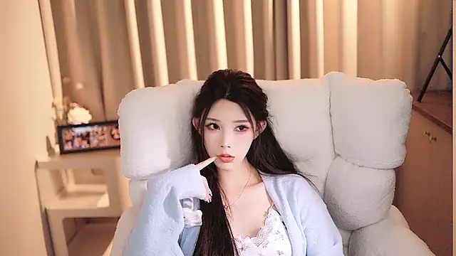 Snapshot of muyan_00 chatting on 03.12.25 muyan 00 online show from 03.12.25