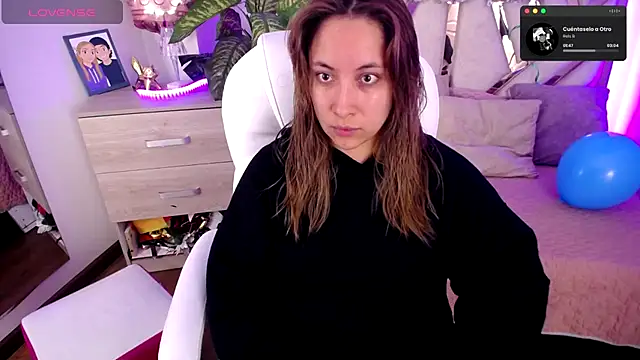 Snapshot of NyxAndria_1 chatting on 10.05.25 NyxAndria 1 online show from 10.05.25