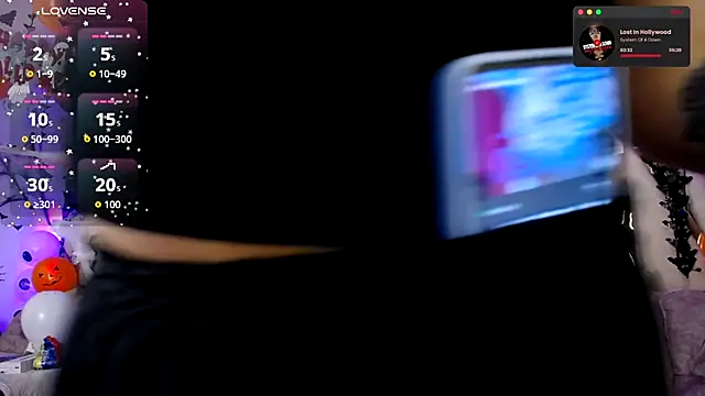 Snapshot of NyxAndria_1 chatting on 10.21.25 NyxAndria 1 online show from 10.21.25