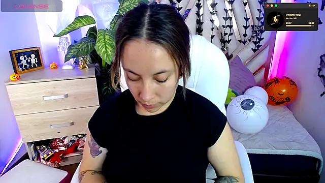 Snapshot of NyxAndria_1 chatting on 11.03.25 NyxAndria 1 online show from 11.03.25